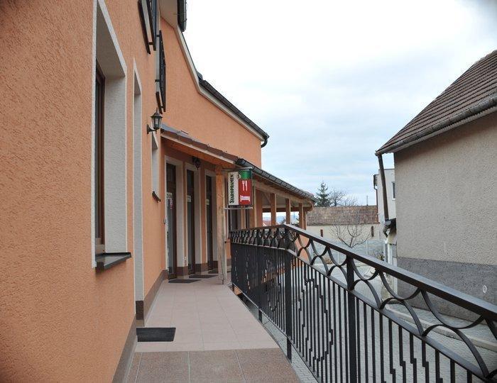 Penzion Havran Trencianska Turna Екстер'єр фото